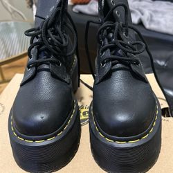 Doc Martens 1460 MAX LEATHER PLATFORM BOOTS