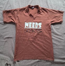 V-Neck T-Shirt - Brown