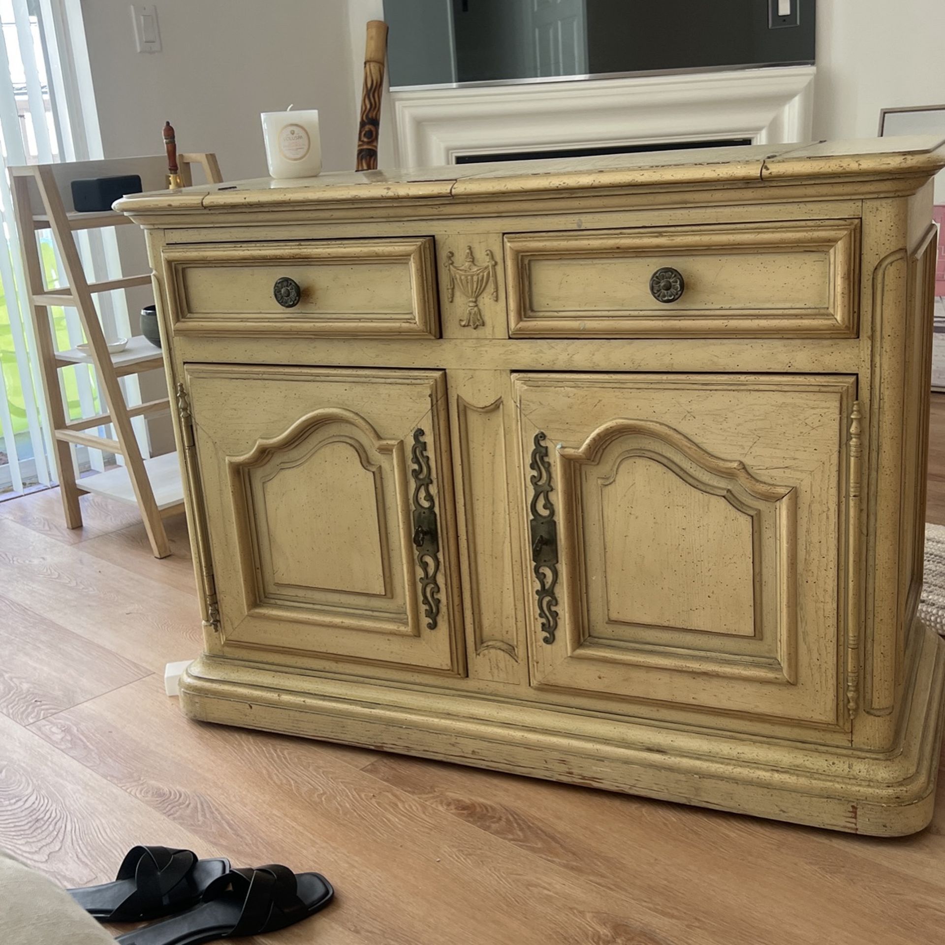 Antique Cabinet Furniture 