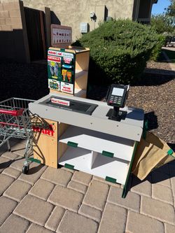 Melissa & Doug grocery store