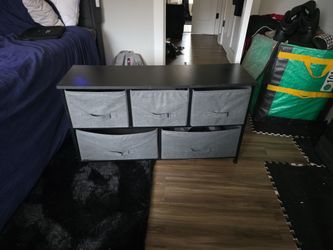 Little 5 Draw Dresser Or Storage 
