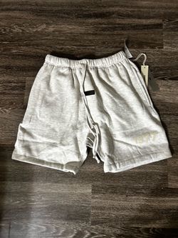 Fear of God Essentials 1977 Light Oatmeal Shorts Size Medium