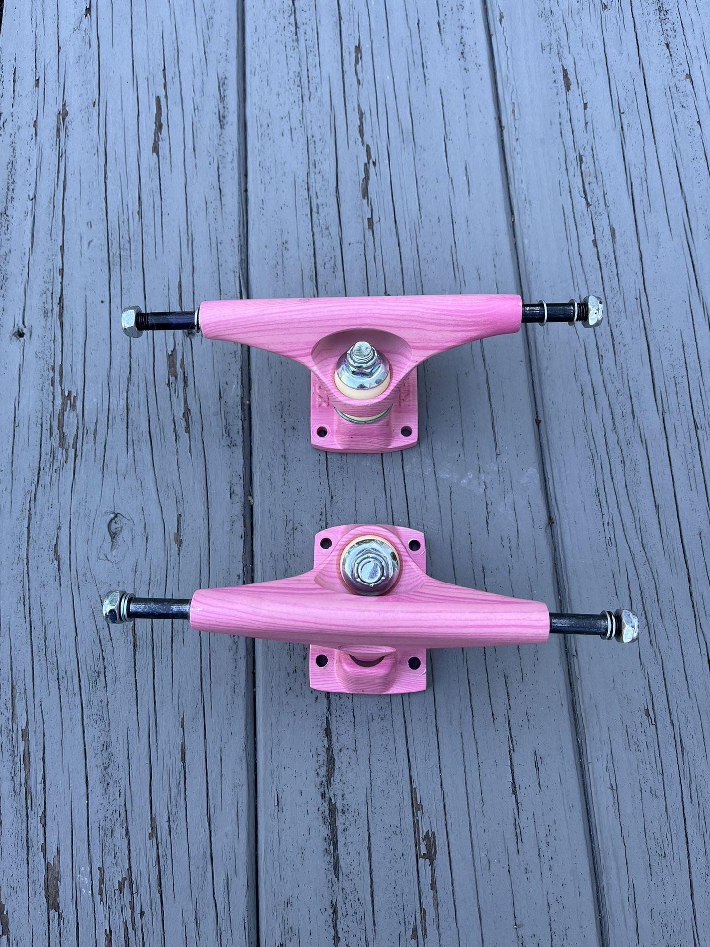 Krux Trucks Pink