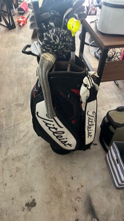 used Titleist Tour/Staff bag,