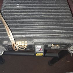 Kicker zr360 old-school amp