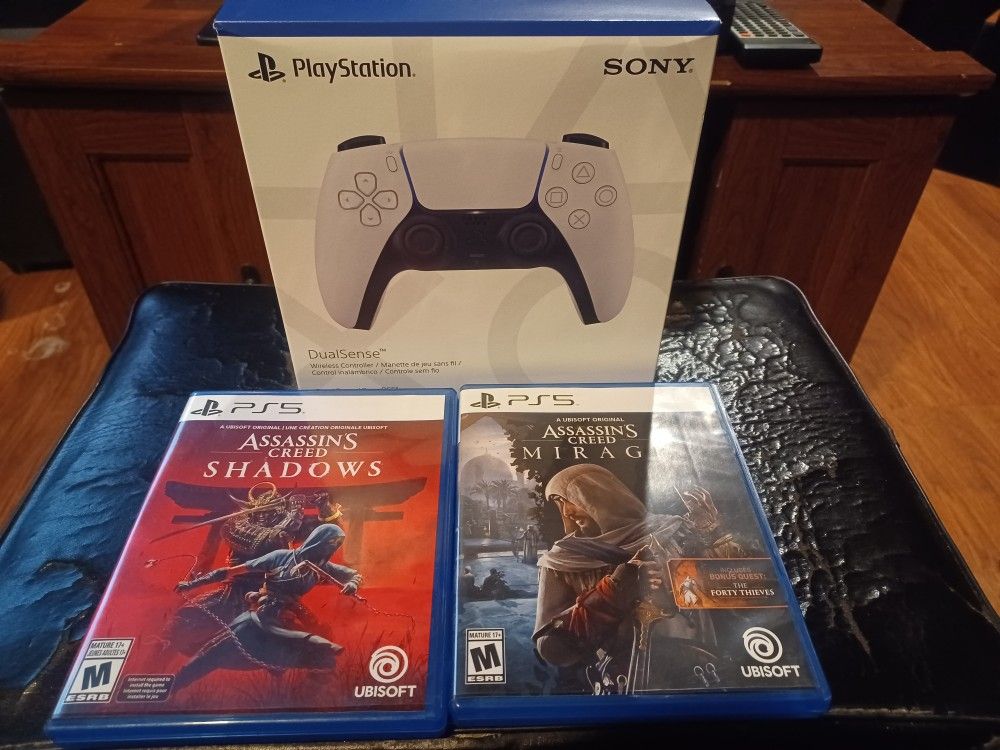 NEW IN BOX PS5 CONTROLLER AND ASSASSIN'S CREED GAMES $120 FINAL PRICE