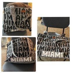 Miami Zip Top Black and White Beachbag Tote bag
