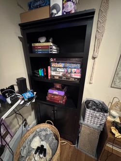 Bookshelf cabinet (black)
