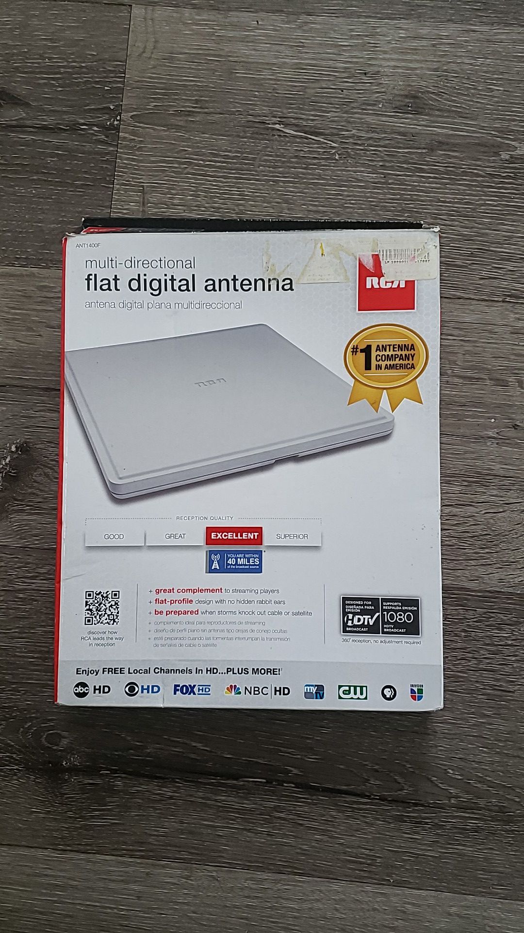 Flat Digital Antenna