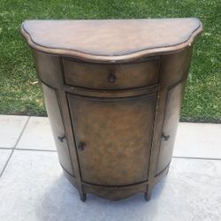 Accent Table