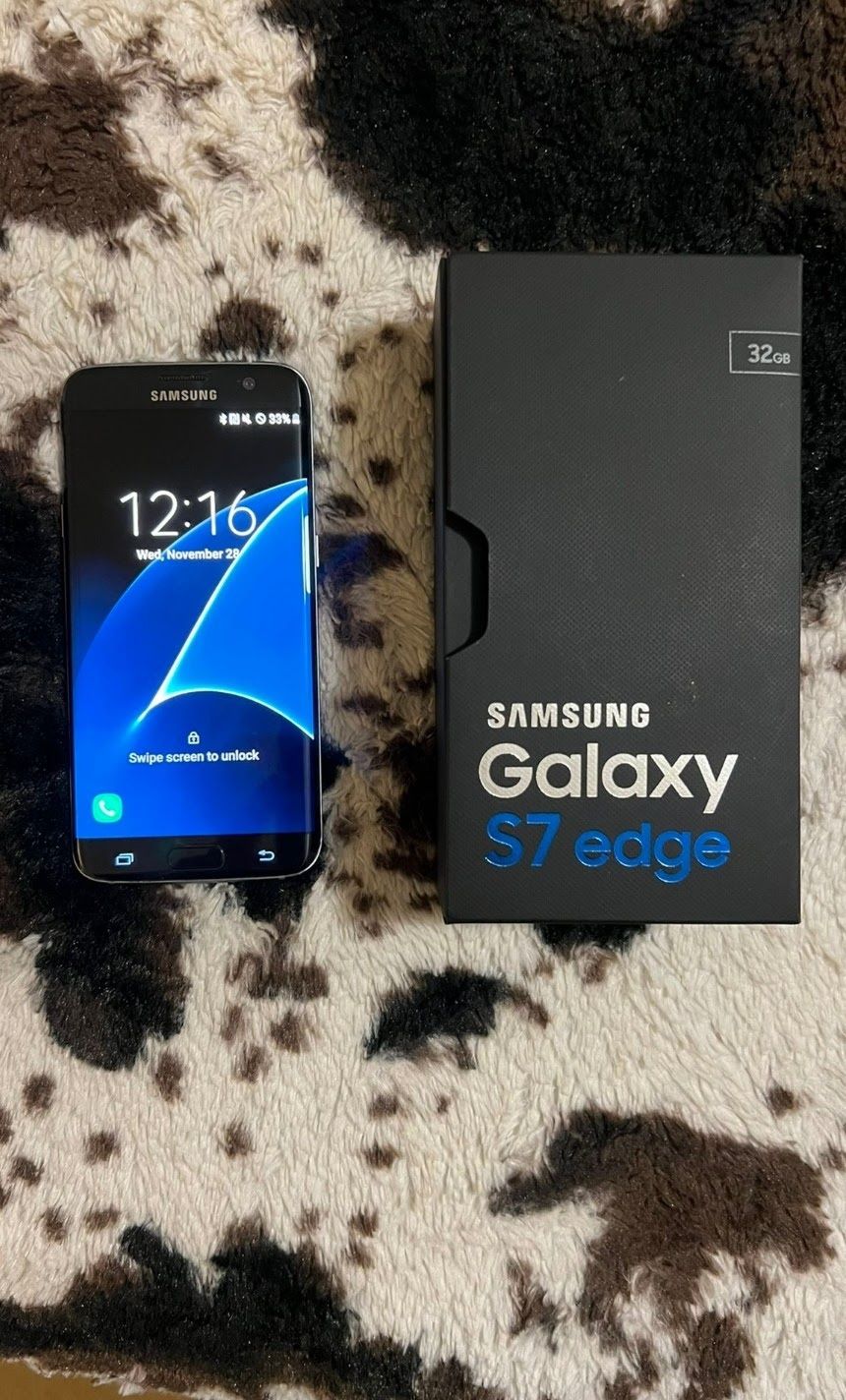 Like New Samsung S7 Unlocked 32gb