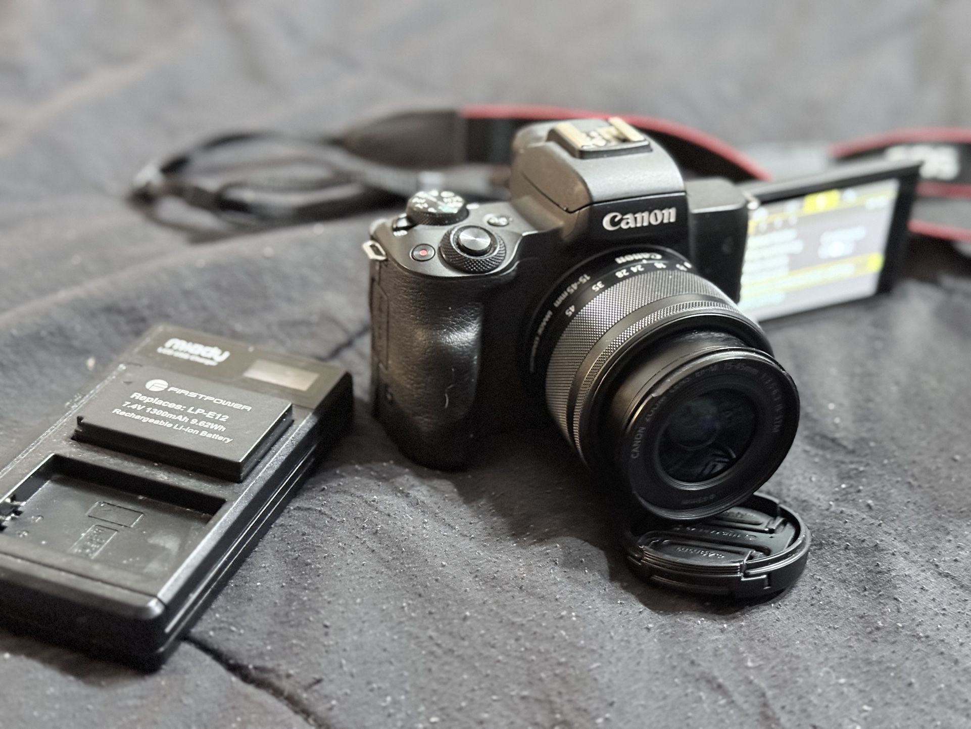 CANON EOS M50 FIRST GEN $450