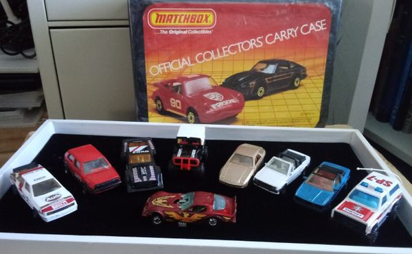 Toy cars and case for Sale in Los Angeles, CA - OfferUp