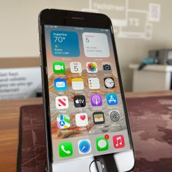 Apple IPhone 6S 32GB Unlocked Fully Functional cracked screen