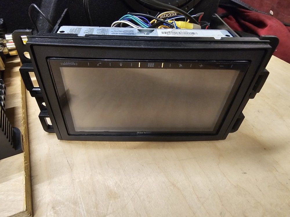 Alpine Double Din Radio