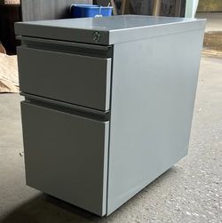 Commercial Rolling Office File Cabinet – Minimalist Light Gray Pedestal