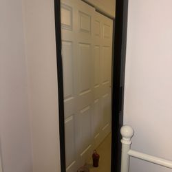 Wall mounted mirrored jewelry box