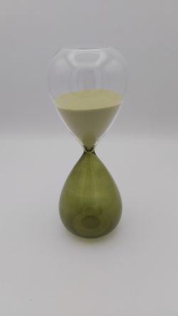 Green Sand Hour Glass (15 Minutes)