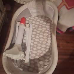 Bassinet $40