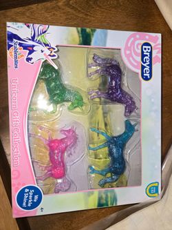 Breyer Stablemates Unicorn Collection NIB! 4 Sparkly unicorns!