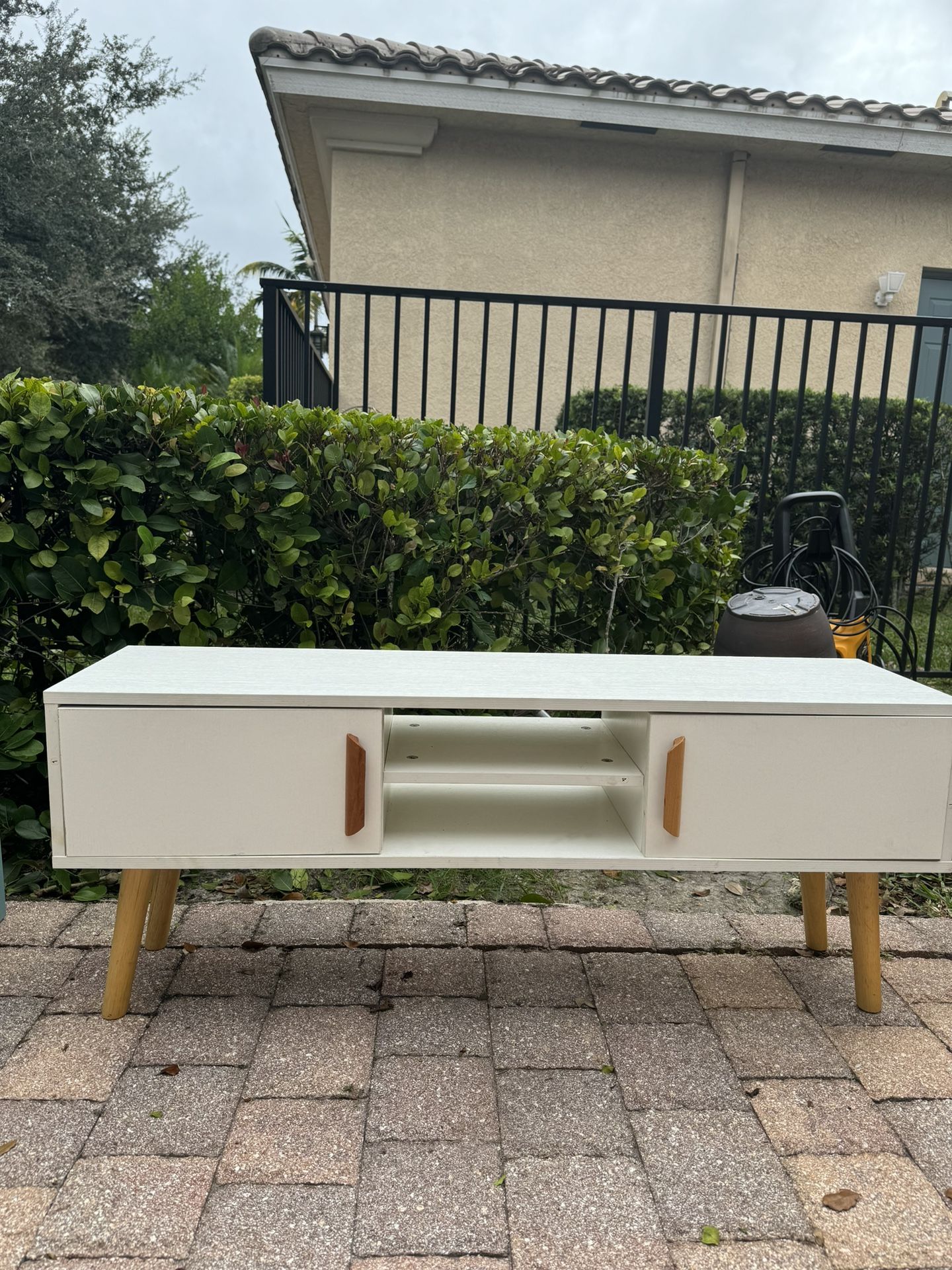Short Console