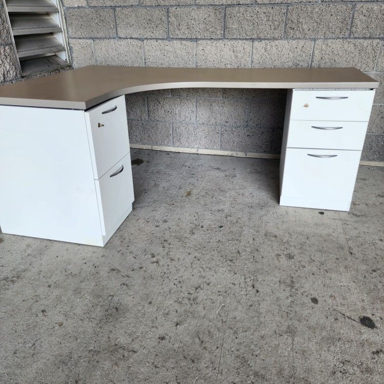 Corner Desks Available