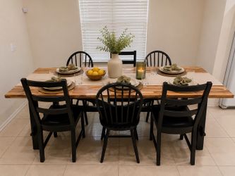Beautiful Modern Solid Wood Dining Table Set - Includes 6 Chairs – Excellent Condition