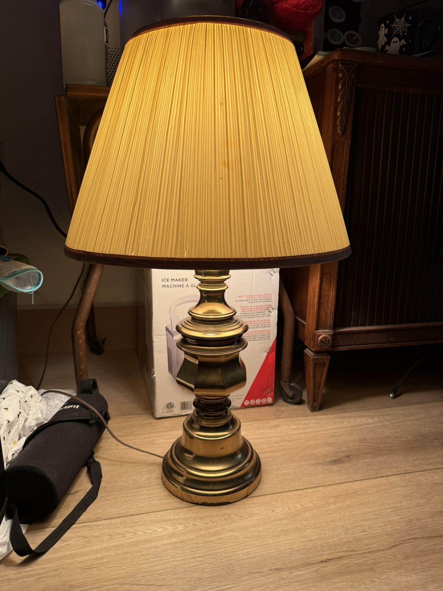Elegant Vintage Brass Table Lamp with Pleated Shade