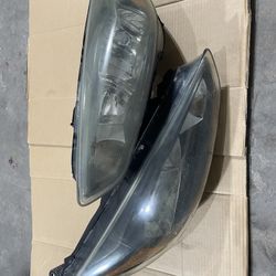 Ford Focus ST Headlights