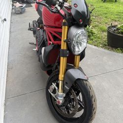 2014 Ducati Monster 1200s