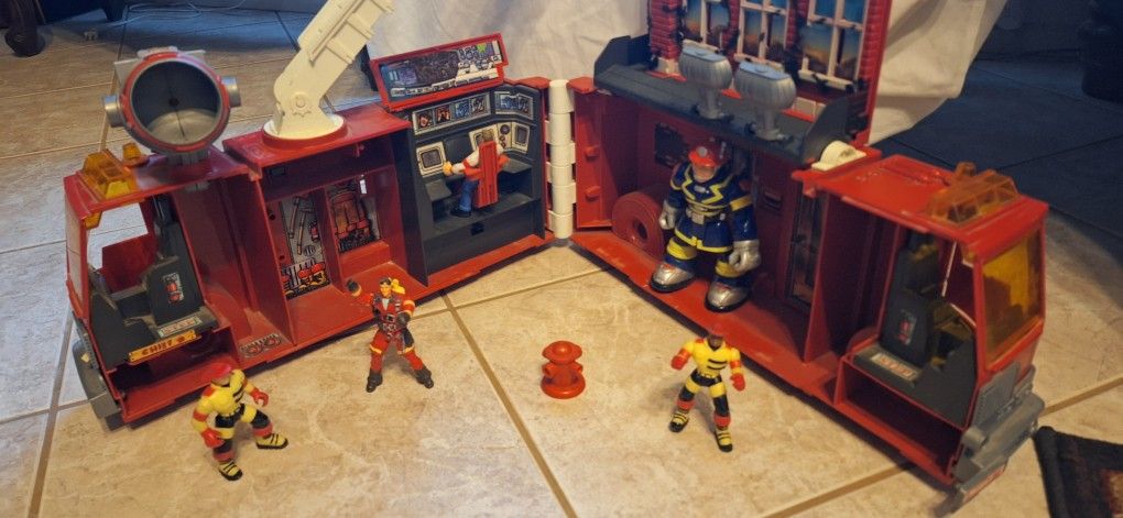 Tonka ActionWorld Fire Truck