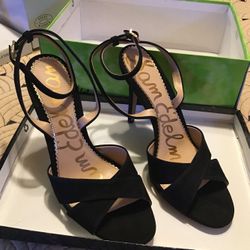 Zapatos nuevos 9.5