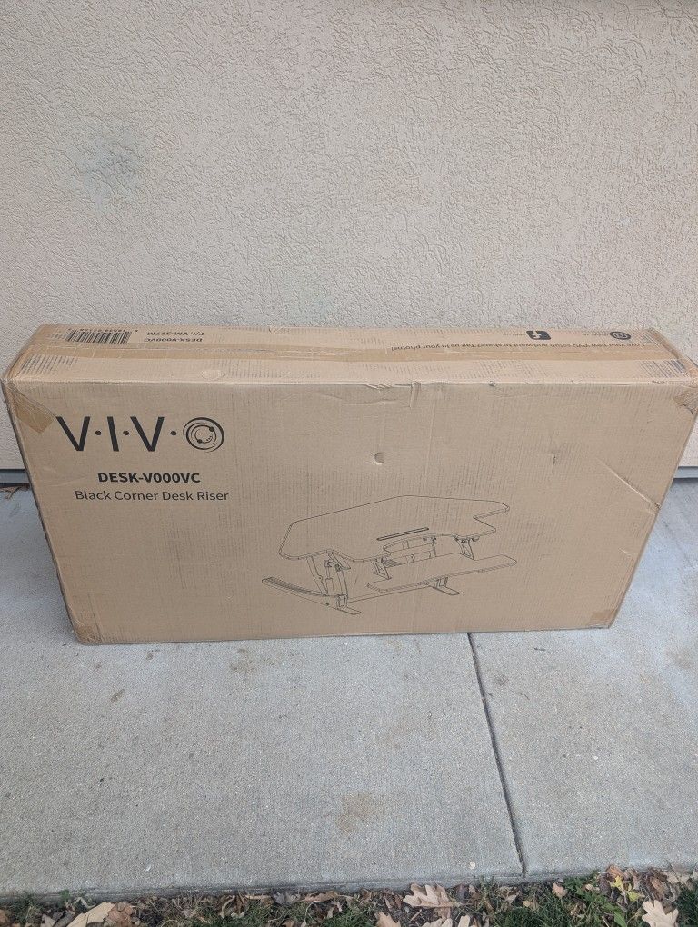 Vivo Standing Desk Converter 32" New in Box