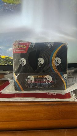 Phantasmal flames booster box small tear