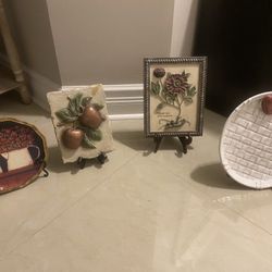 Antique Items{Set Of Decorative Plates}