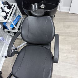 Spa/Salon Equipment 