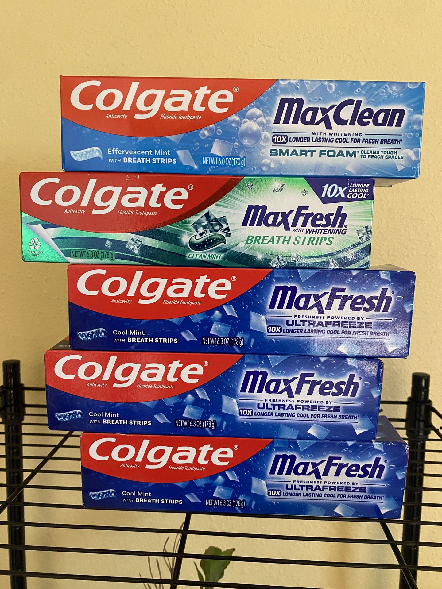 Colgate Max Fresh Toothpaste