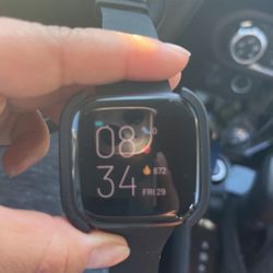 Fitbit versa 2 