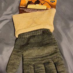 Yellowstone BBQ Utility Glove - Premium
Leather Grill Gloves for Heat and Cut
Protection