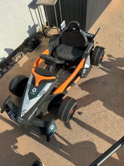 Kids electric car