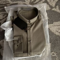 Size Medium Dress Shirt