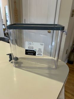 Clear Beverage Dispenser