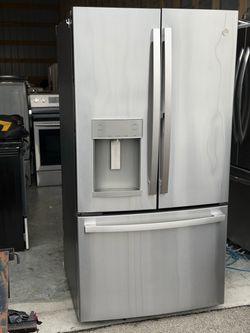 GE Stainless Steel French Door Refrigerator