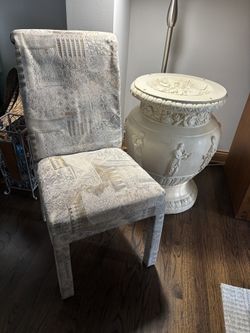 Roman Glass Round table and 2 Chairs