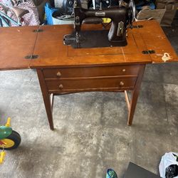 Sewing Machine With Table