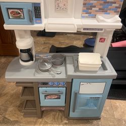 Children’s Play Kitchen with Dishes and Food