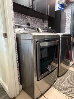 Lg Washer and dryer