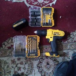 DeWalt 20v Drill w/Driver & Drill Bits