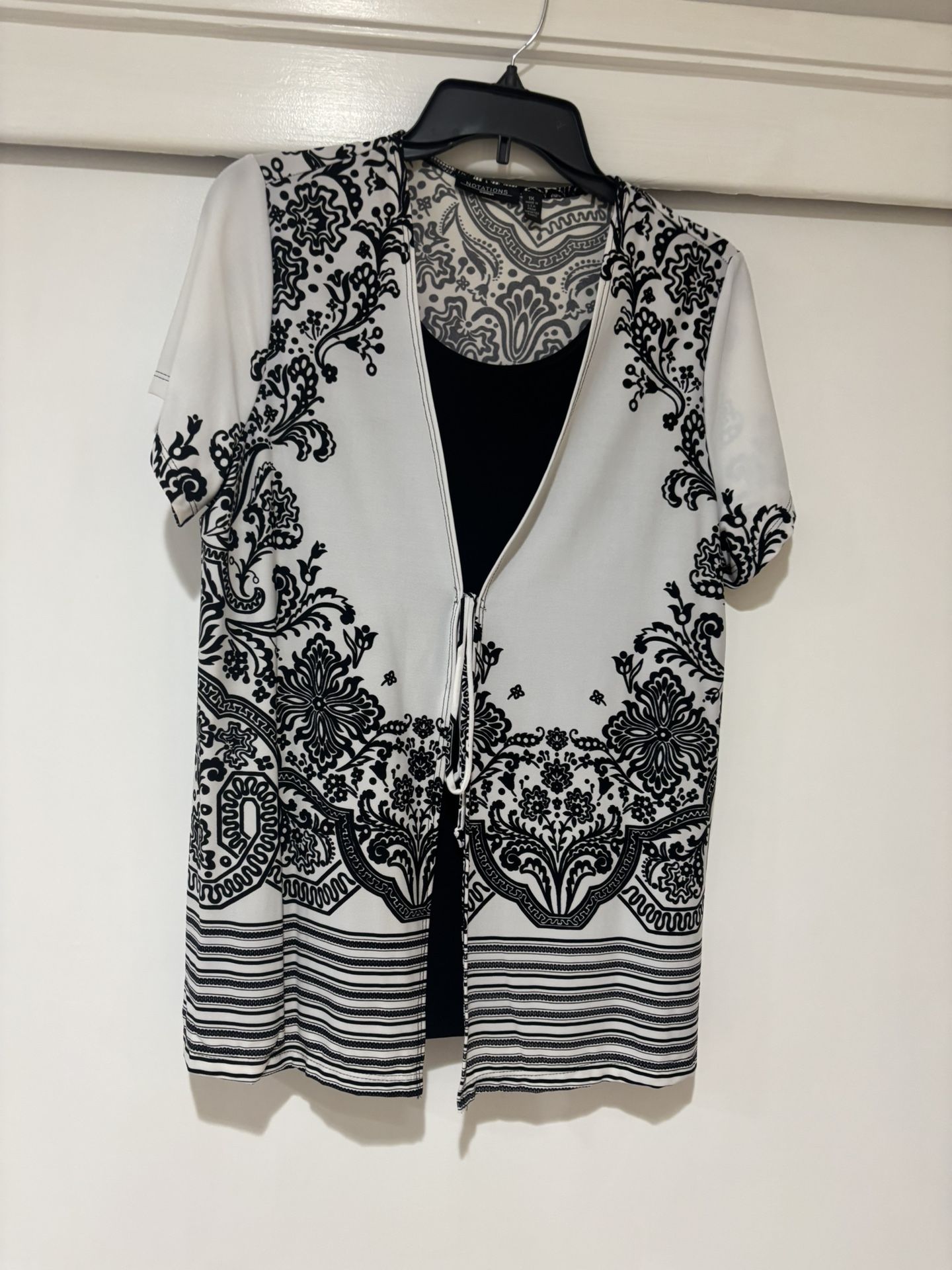 Like New Women’s Blouse
