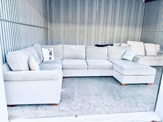 Luxurious High End Robb & Stucky Modern Coastal Sectional Sofa